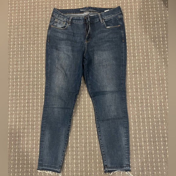 Old Navy Denim - Women’s Old Navy Rockstar jeans dark wash